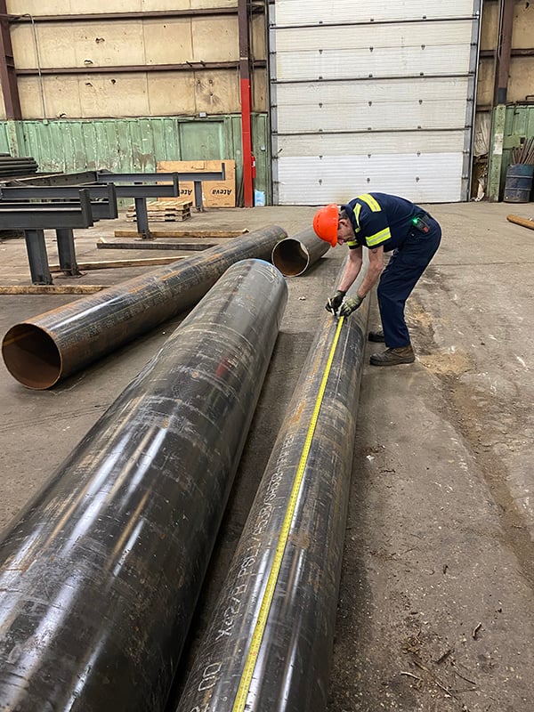 étude-de-cas-marmon-keystone-travailleur-de-la-tuyauterie