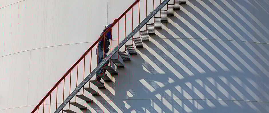 Détection des chutes pour la sécurité des travailleurs