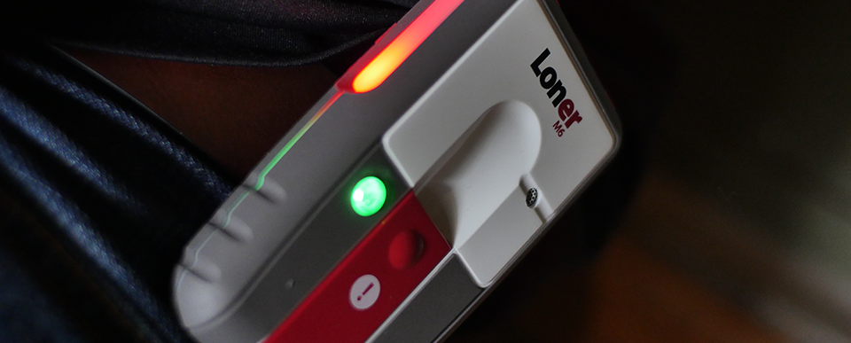 Images du blog - Alerte en cas d'absence de pointage de l'appareil Loner M6 de Blackline Safety (gros plan)