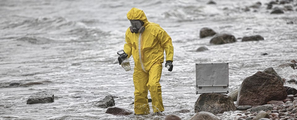 travailleur-solitaire-à-distance-3